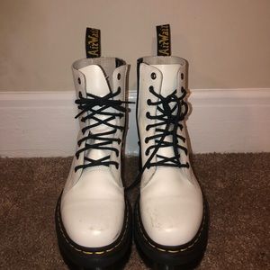 Dr Martens jaden boots platform